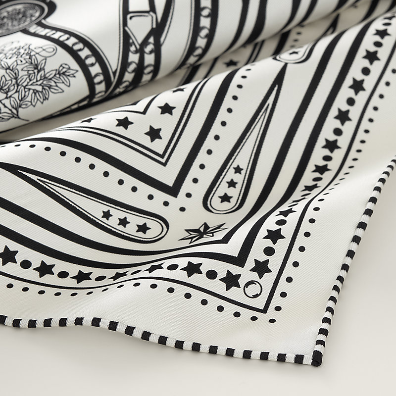 Grand Tralala bandana 55 - Black | Hermès USA